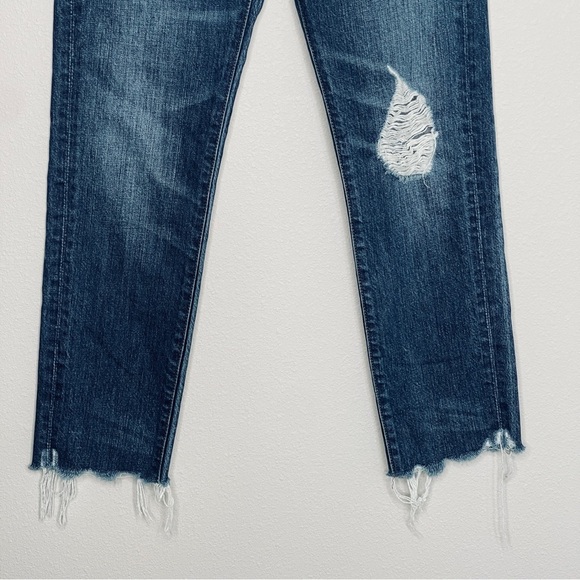Madewell The Perfect Summer Jean: Destructed
Edition Robinson Wash | Size 24 - Picture 10 of 16